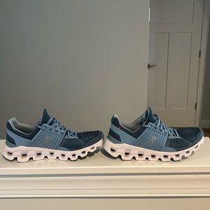 Women’s Cloudtec ON’s